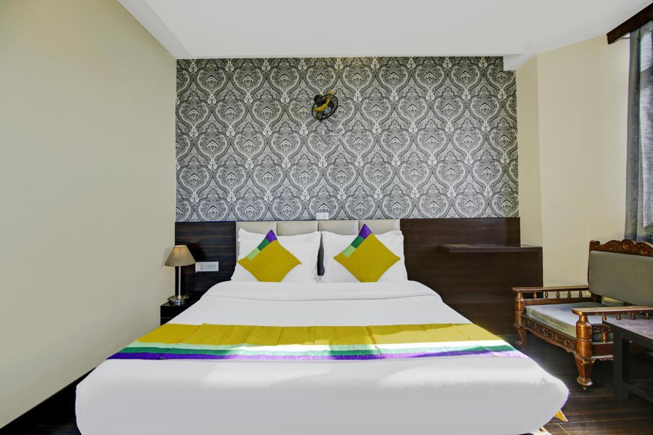 Itsy Hotels Crystal Palace With Valley View Shimla Eksteriør bilde